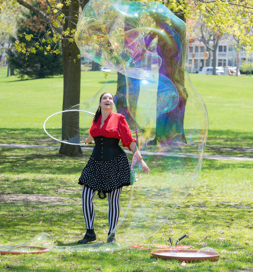 Michelle Hackett Shares the Art of Making Bubbles - WORT-FM 89.9